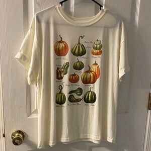 Fifth Sun Cream T-Shirt with pumpkin /fall print